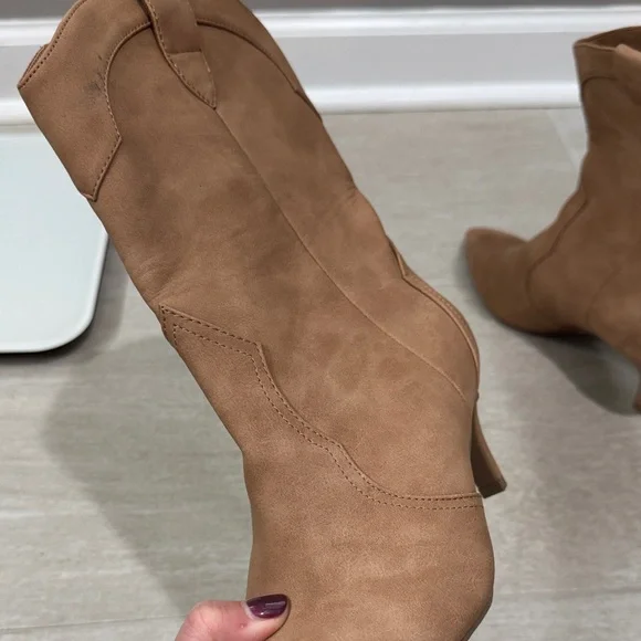 🤠🆕Dolce Vita Women's Tan Andres Western Style Pointed Toe Boots, 7.5🤠 - Picture 10 of 12